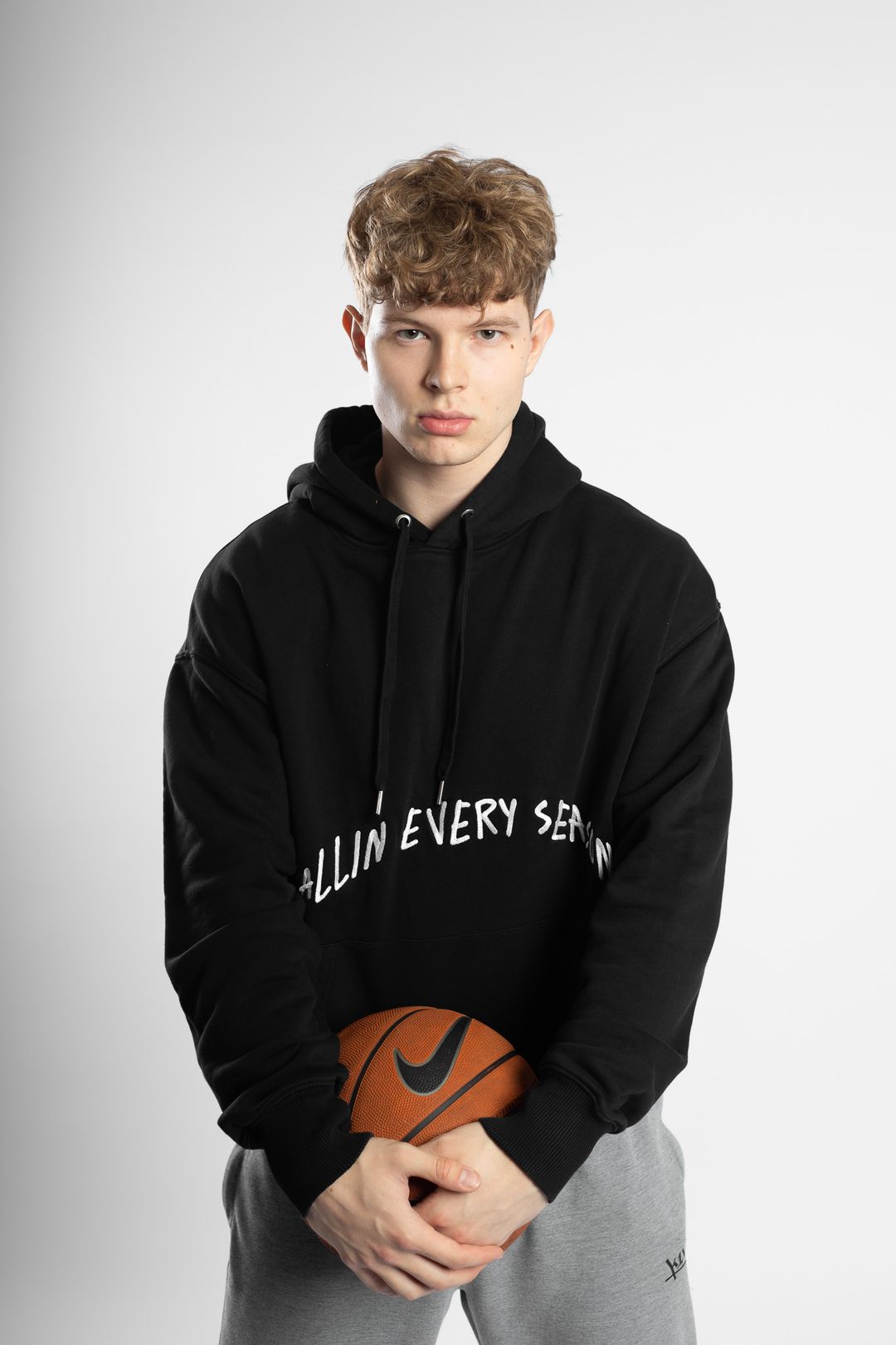 COURT HOODIE BLACK